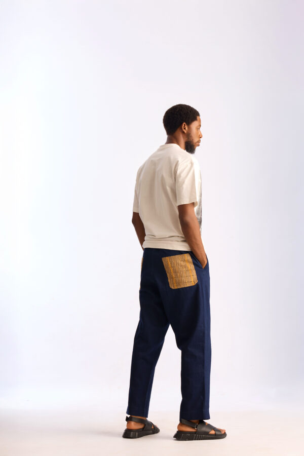 Ìtàn Lẹ́ hìn Trousers